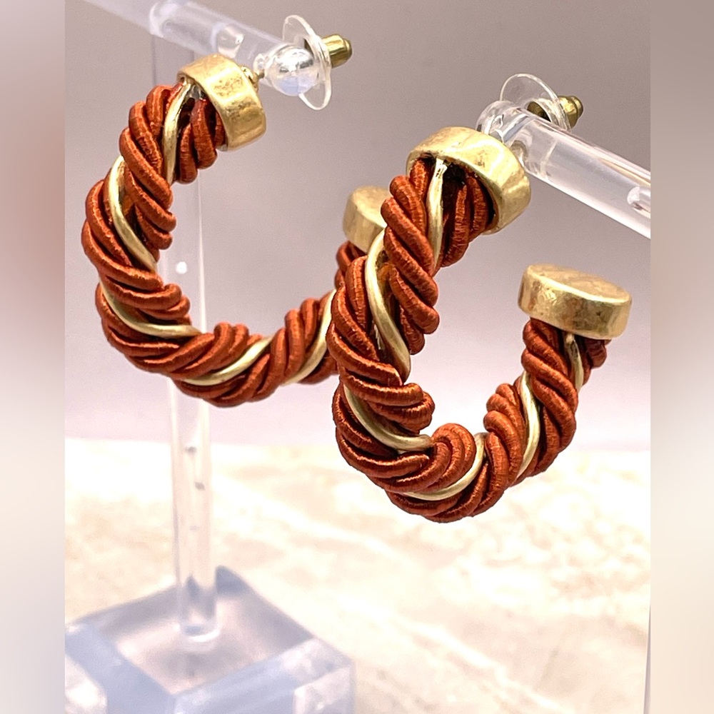 Elegant Twisted Cord Hoop Earrings in Gold and Burnt Orange. Gold Tone